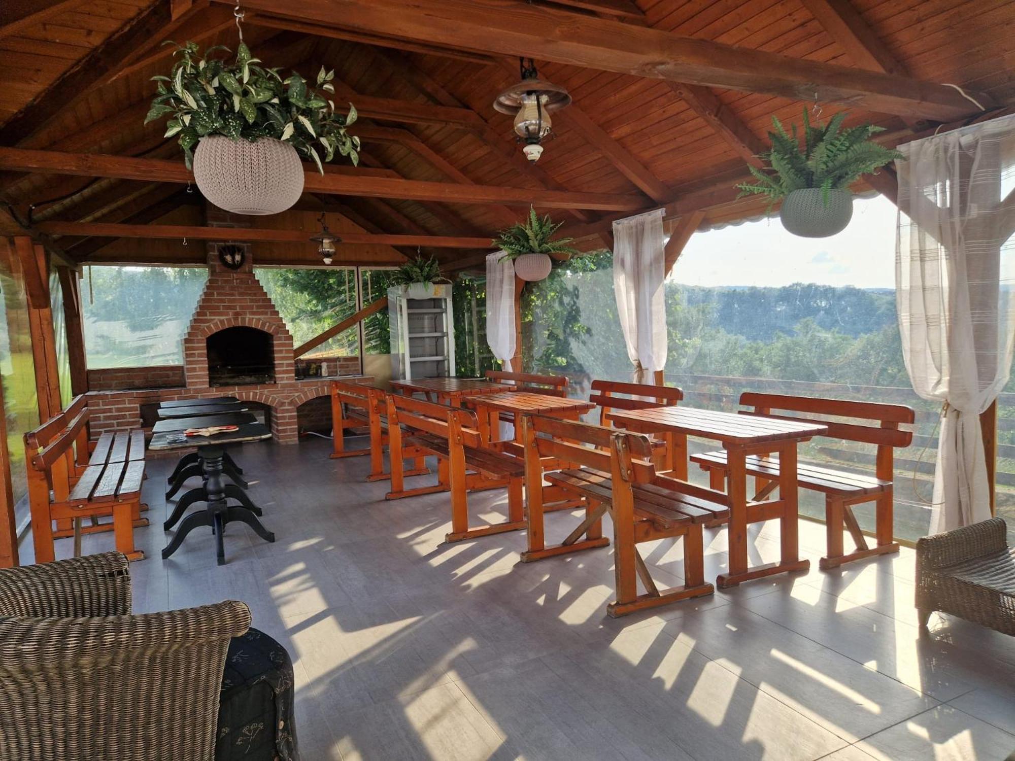 Pensiunea Turistica Retreat Belvedere Vadu Crisului Εξωτερικό φωτογραφία